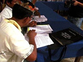 Representantes del pueblo indígena Maijuna recibieron el Plan de Consulta que impulsa el gobierno regional de Loreto.