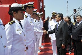 07/01/2013   CALLAO, ENERO 07. Jefe de Estado, Ollanta Humala Tasso, participó en la ceremonia de despedida de los integrantes de la XXI Campaña del Perú a la Antártida y el zarpe del BIC “Humbolt” Foto: ANDINA/Prensa Presidencia