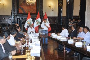 Presidente de la República, Ollanta Humala, participó en suscripción de convenios entre alcaldes provinciales y distritales con el Ministerio de Vivienda. Foto: ANDINA/Prensa Presidencia.