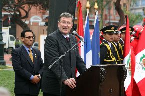 Embajador de Francia en Perú, Jean-Jacques Beaussou en entrega de premio de Derechos Humanos “Javier Pérez de Cuéllar” Foto: ANDINA/Héctor Vinces