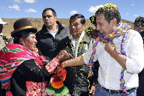 Presidente Ollanta Humala inauguró seis obras de electrificación rural en Lampa. Foto: Prensa Presidencia.
