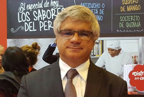 Consejero comercial del Perú en Madrid, Bernardo Muñoz