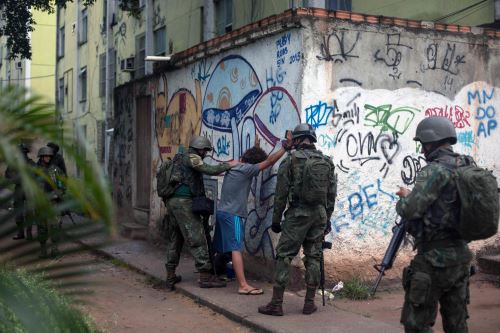 Detenidos en favelas