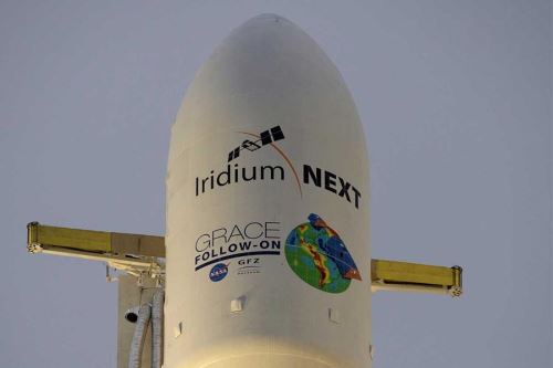El cohete también lleva 5 satélites Iridium